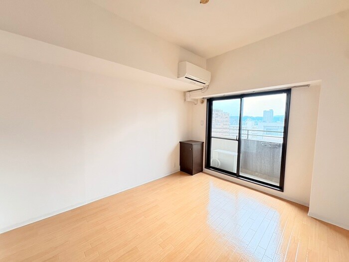 物件内観写真10　(居室)