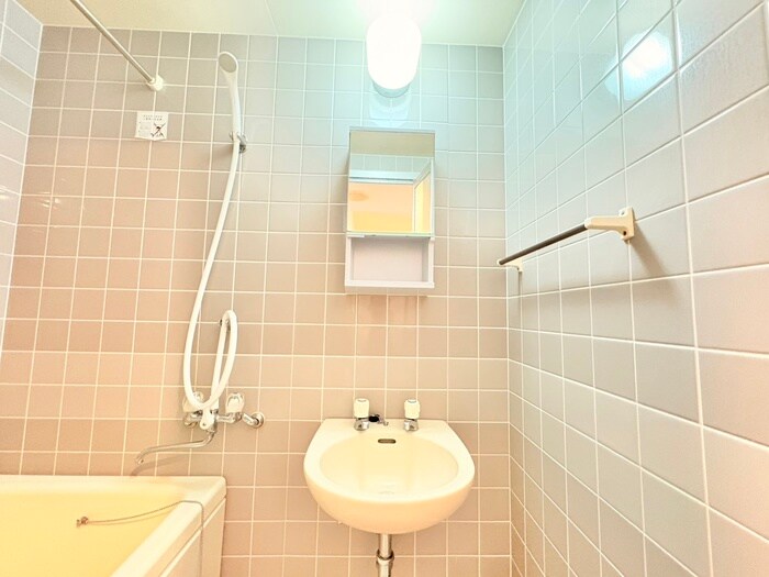 物件内観写真14　(洗面)