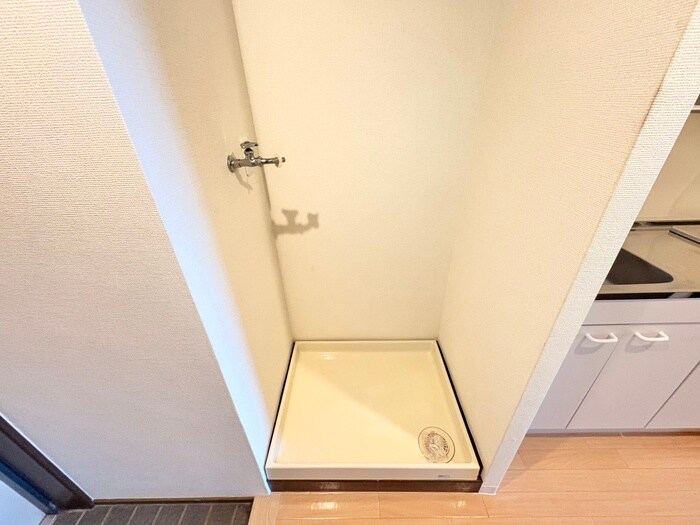 物件内観写真15　(洗濯機置場)