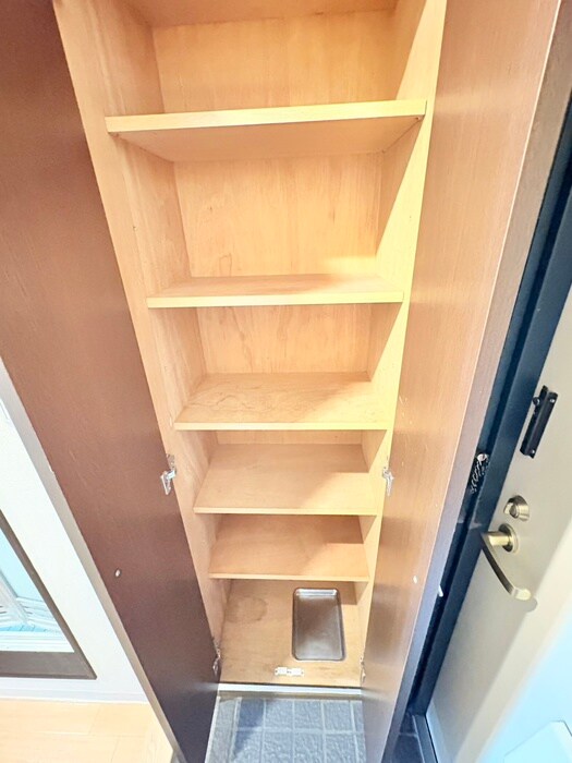 物件内観写真17　(靴箱)