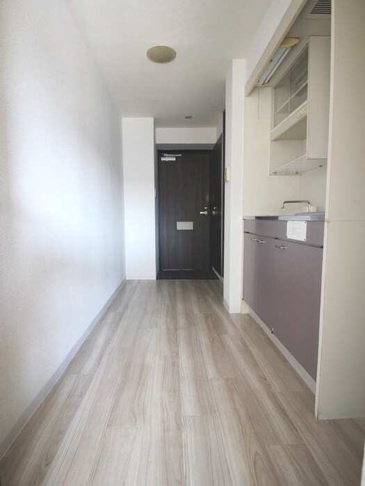 物件内観写真18　(廊下)