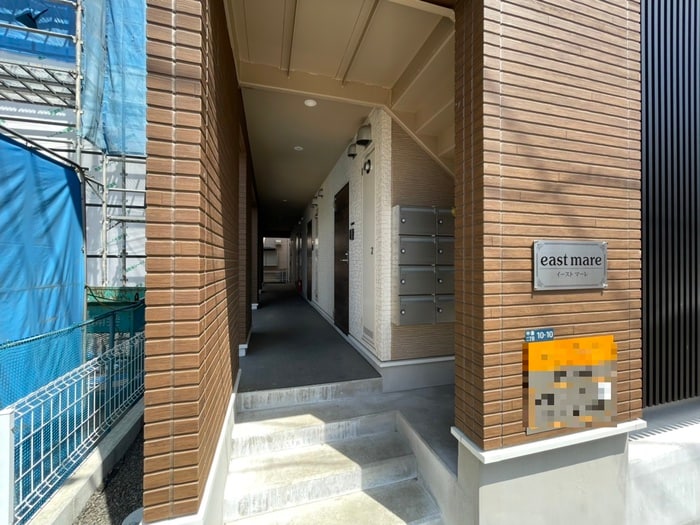 物件外観写真4　(エントランス部分)