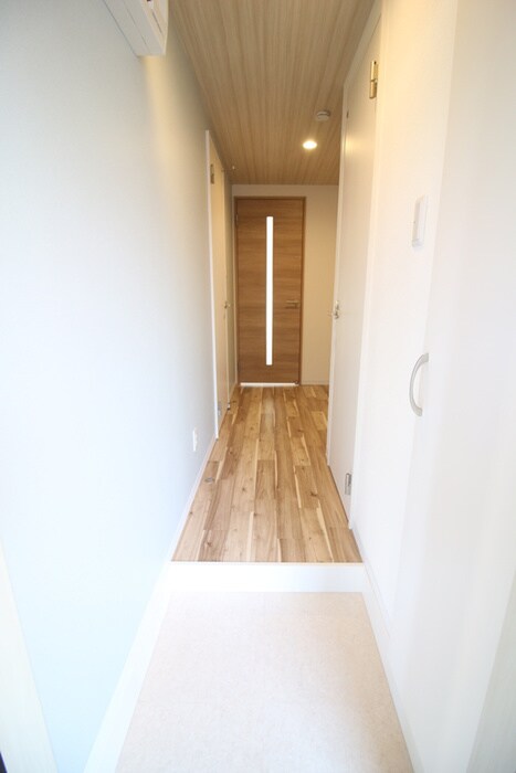 物件内観写真14　(玄関)