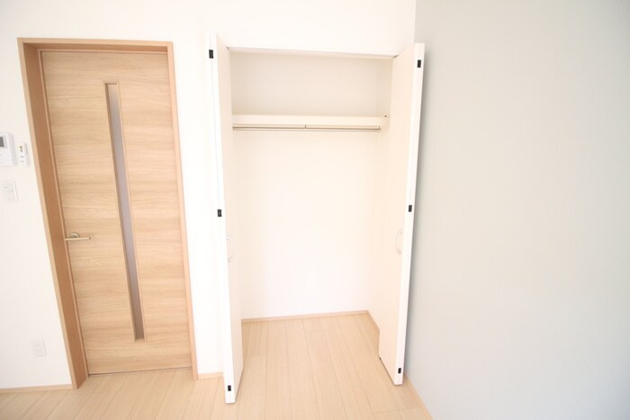 物件内観写真16　(収納)