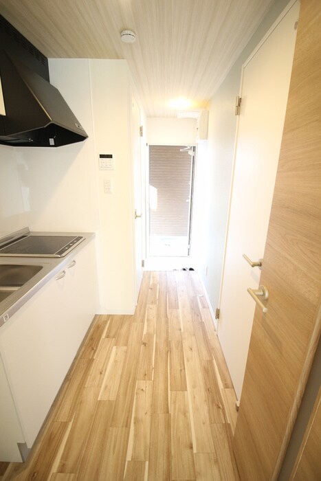 物件内観写真17　(廊下)