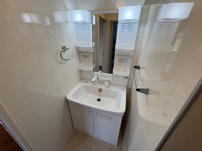 物件内観写真12　(洗面)