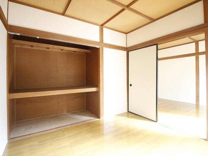 物件内観写真18　(居室)