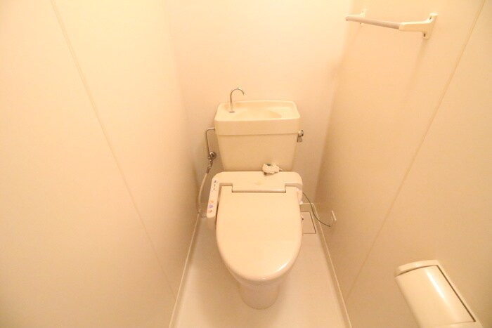 物件内観写真15　(トイレ)