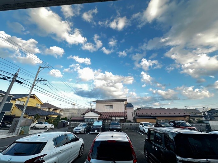 物件内観写真22　(室内からの展望)