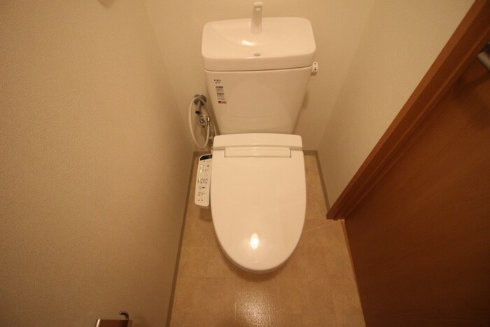 物件内観写真14　(トイレ)