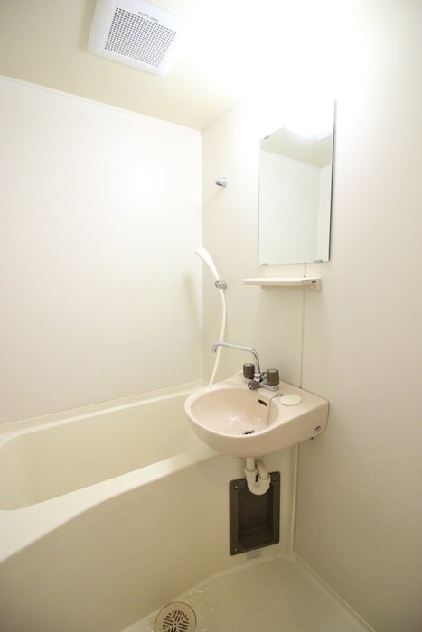 物件内観写真12　(バス／シャワールーム等)