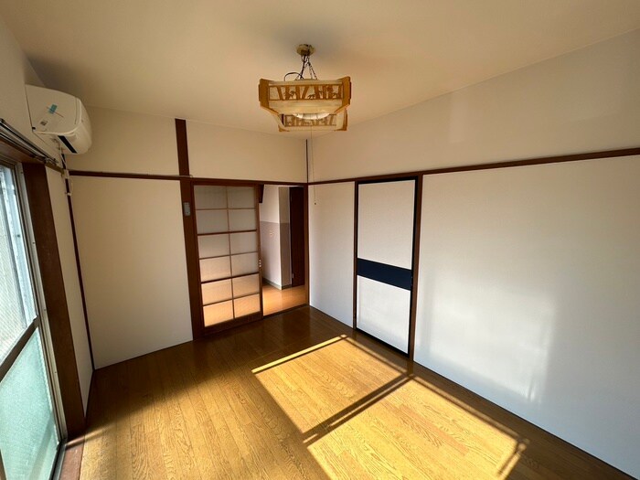 物件内観写真8　(居室)