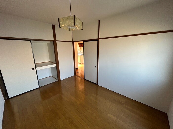 物件内観写真10　(居室)