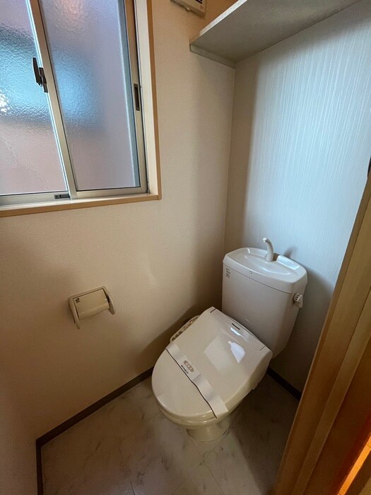 物件内観写真14　(トイレ)