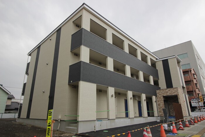 物件外観写真3　(外観写真)