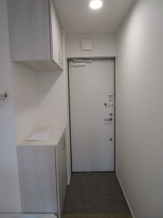 物件内観写真17　(玄関)