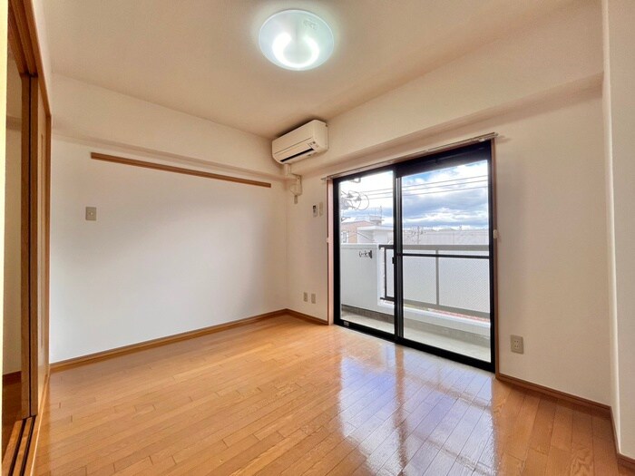 物件内観写真7　(居室)