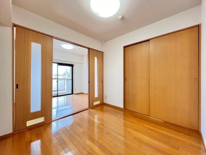 物件内観写真9　(居室)