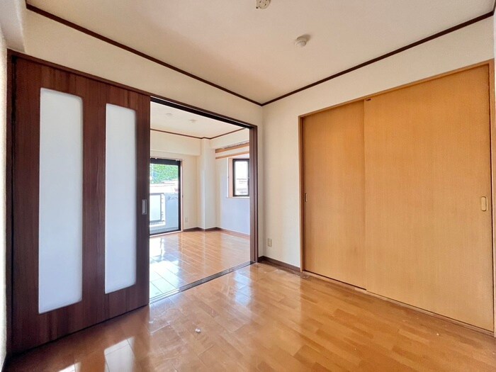 物件内観写真9　(居室)