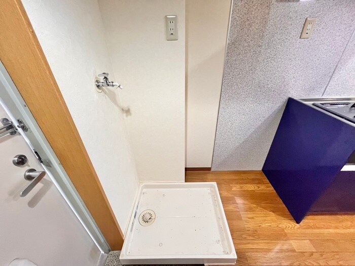 物件内観写真13　(洗濯機置場)