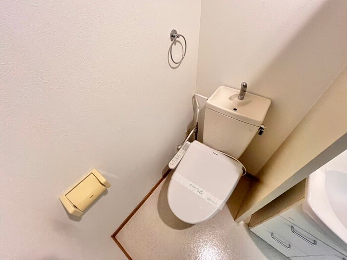 物件内観写真16　(トイレ)