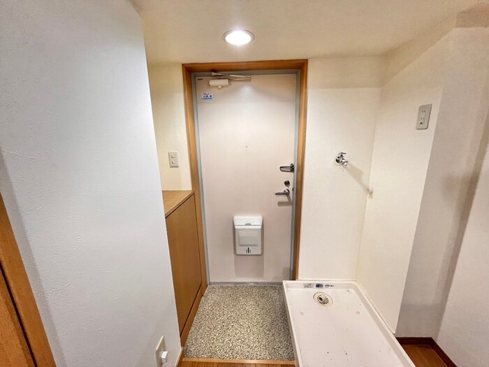 物件内観写真19　(玄関)