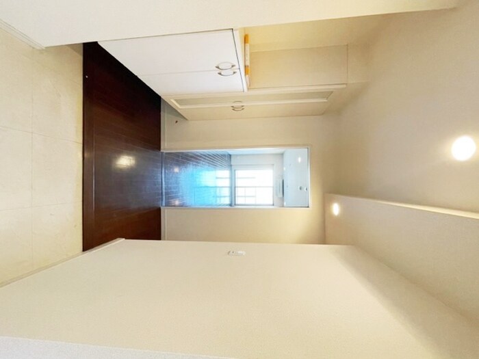 物件内観写真17　(洗濯機置場)