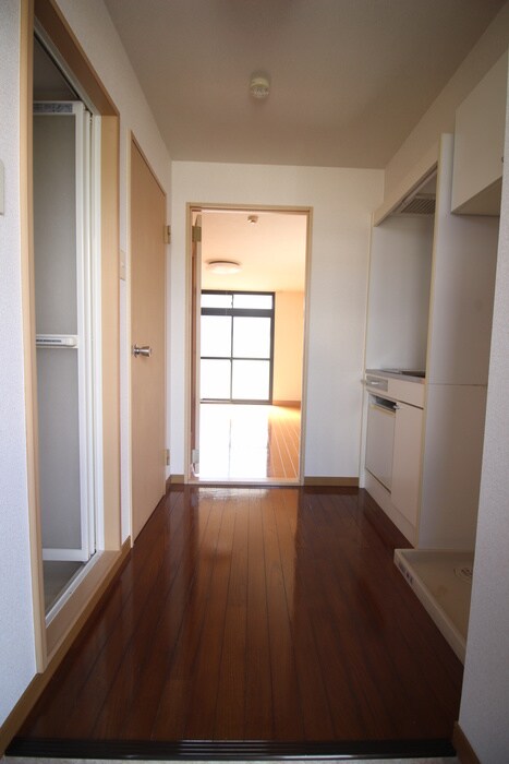 物件内観写真9　(廊下)