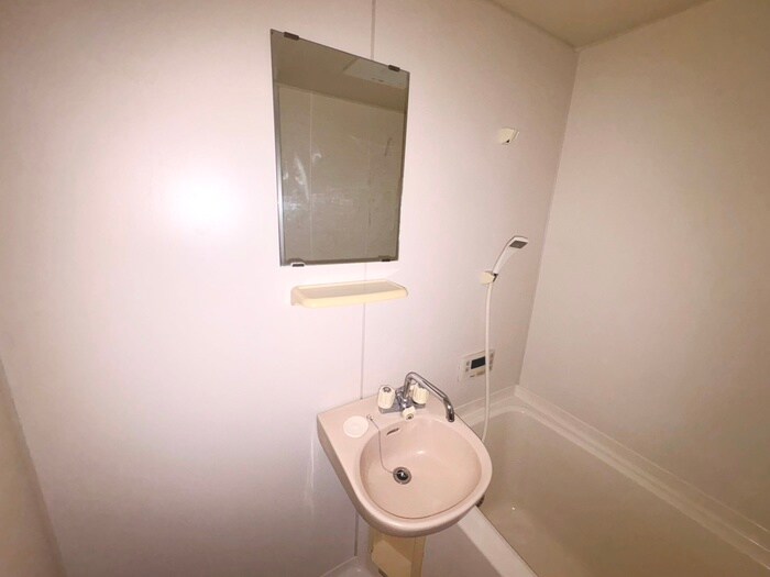 物件内観写真15　(洗面)