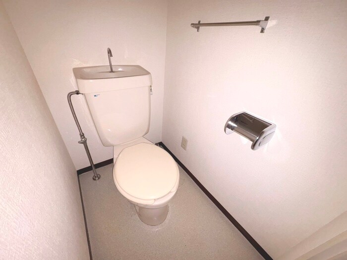 物件内観写真16　(トイレ)