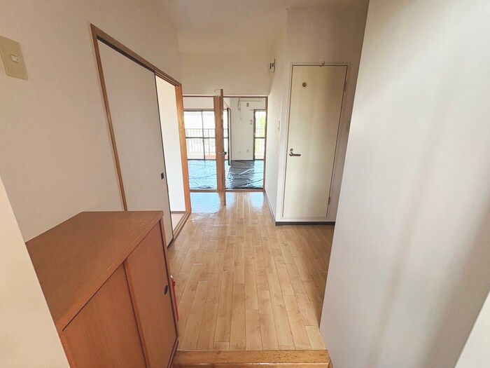 物件内観写真18　(廊下)