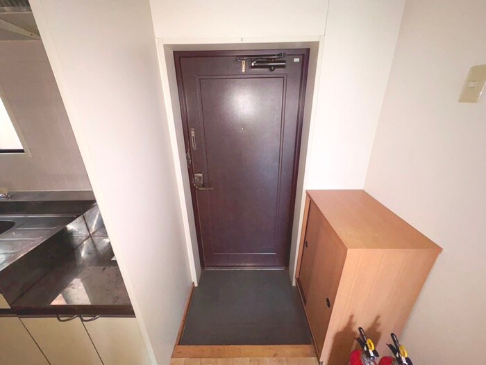 物件内観写真19　(玄関)