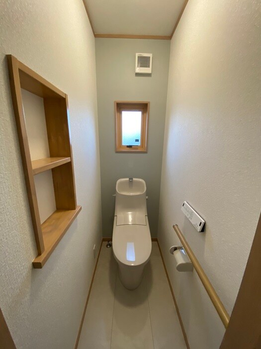 物件内観写真10　(トイレ)