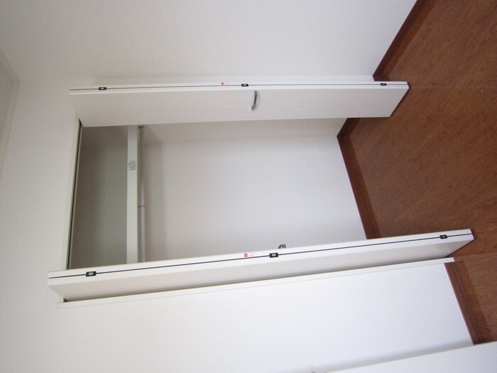 物件内観写真9　(収納)