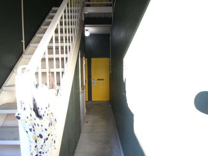 物件外観写真6　(エントランス部分)