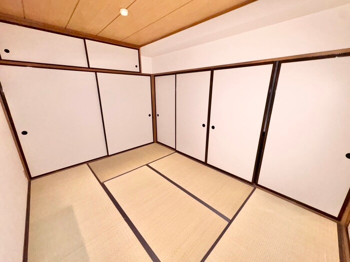 物件内観写真9　(居室)