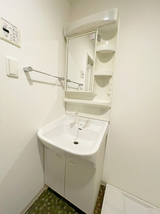 物件内観写真9　(洗面)