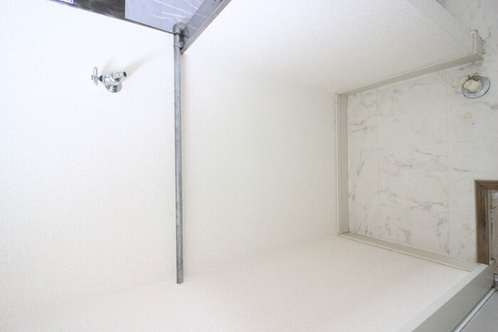 物件内観写真13　(洗濯機置場)