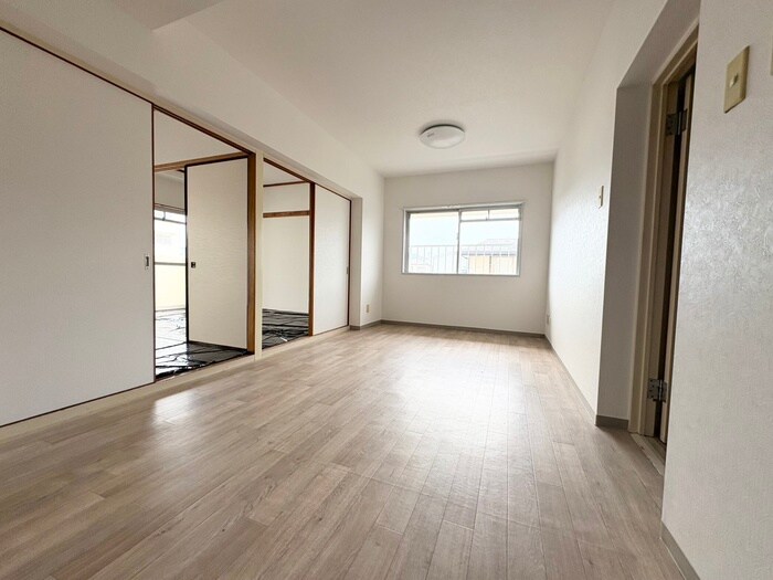 物件内観写真7　(居室)