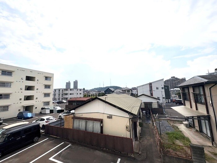 物件内観写真19　(室内からの展望)