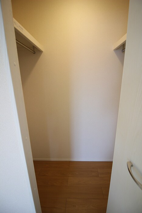 物件内観写真11　(収納)