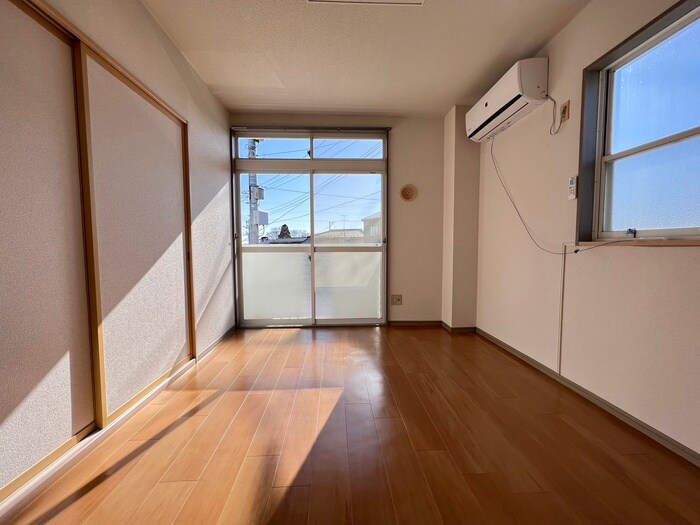 物件内観写真7　(居室)