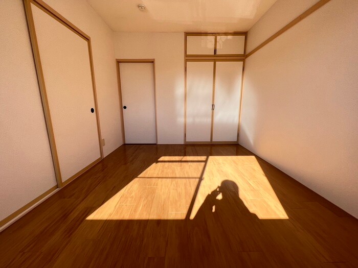 物件内観写真8　(居室)