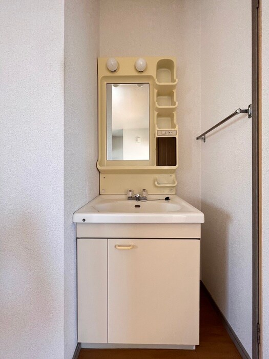 物件内観写真14　(洗面)