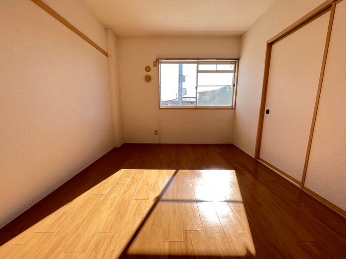 物件内観写真22　(居室)