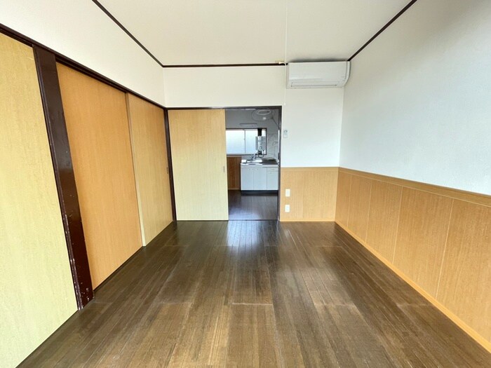 物件内観写真7　(玄関)