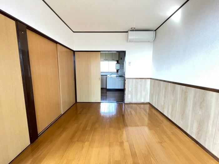 物件内観写真8　(居室)