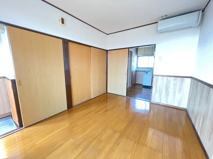 物件内観写真9　(居室)