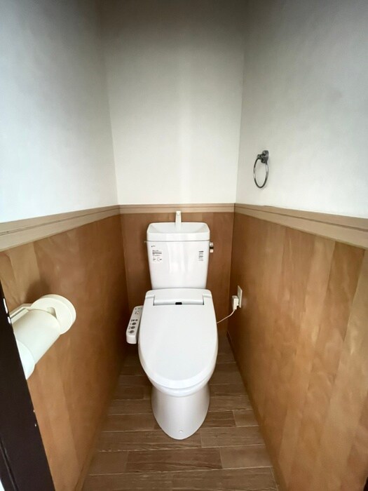 物件内観写真11　(トイレ)