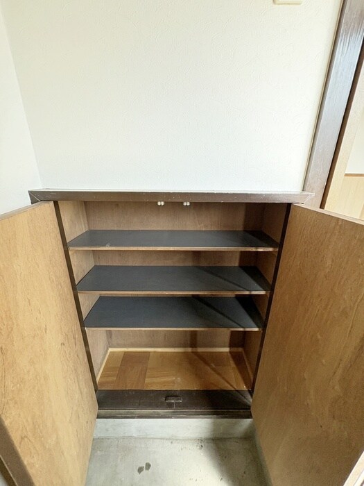 物件内観写真14　(靴箱)